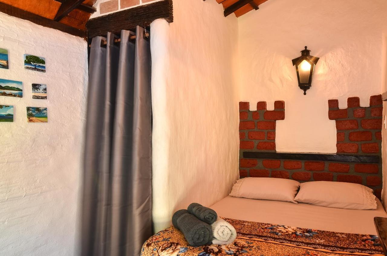 Ready Camp E Suites Da Cachoeira Илья-Гранди Экстерьер фото