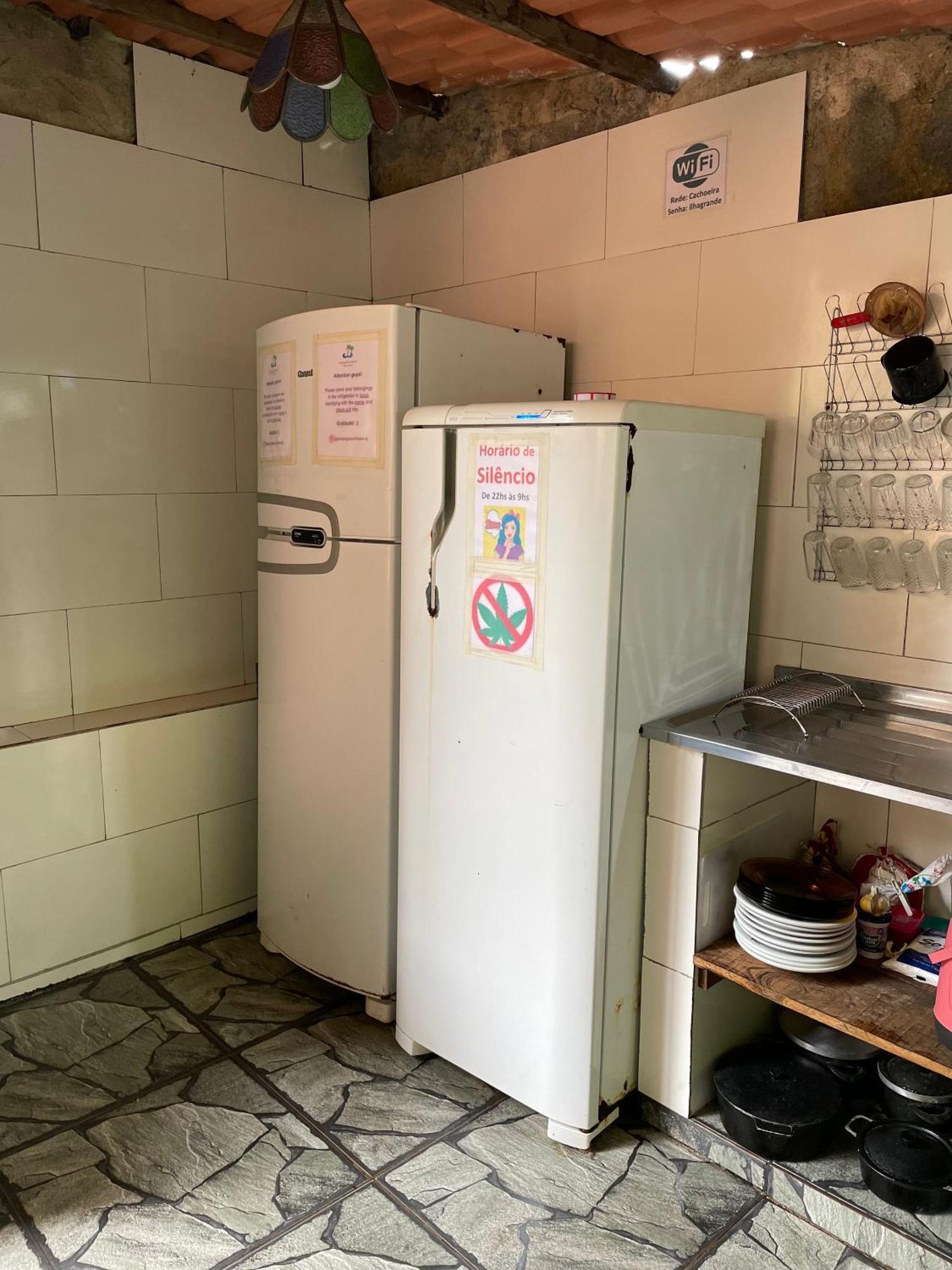 Ready Camp E Suites Da Cachoeira Илья-Гранди Экстерьер фото
